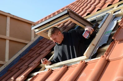 Pose de fenêtres de toit Velux à Saint-Martin-d'Écublei